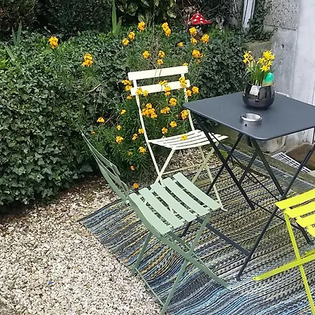 Holiday home Les Nympheas, Appart Au Calme Et Grand Jardin A 15 Min De Disneyland, Crecy-la-Chapelle